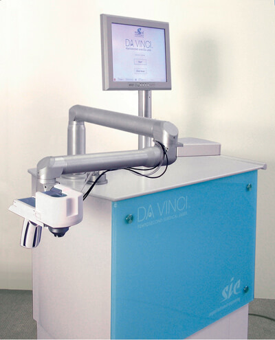 Davinci Femtosecond Bladeless Laser System, used by LASIK surgeons at Clear Advantage Laser